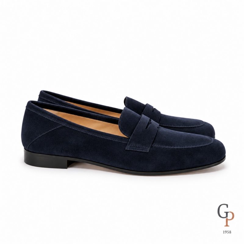 msj_Mm5UXo6gRRE5P4BFMocassini%20blu%20navy%20in%20pelle%20scamosciata.png